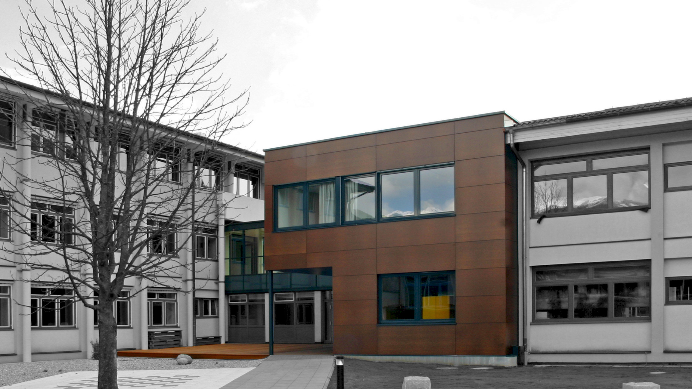 Expansion of the Federal School Center