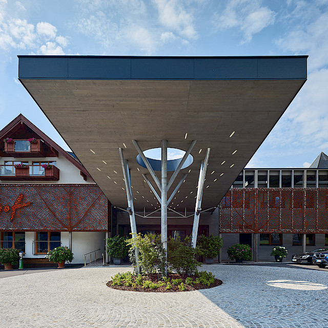 Hotel Krallerhof - Eingangsbereich und Büroaufstockung